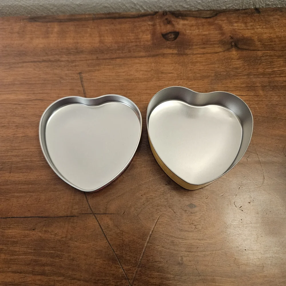 BRIGHTON JEWELRY TIN TRINKET BOX HEART-SHAPED